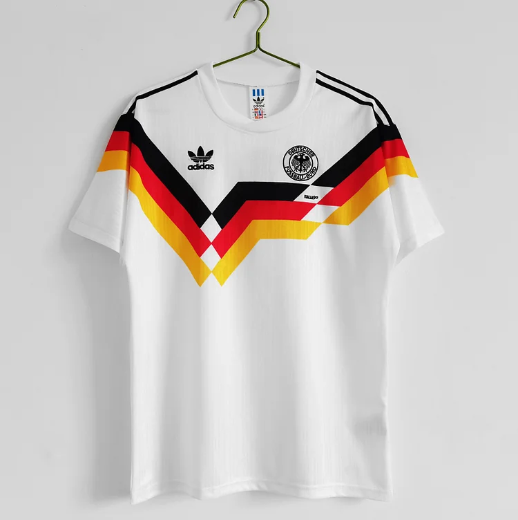 deutschland-1990-heimtrikot-front.jpg