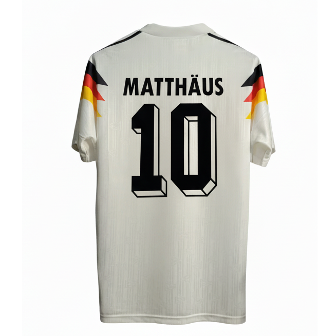 Rückansicht – Deutschland 1990 Heimtrikot – MATTHÄUS 10 – Weiß mit Schwarz-Rot-Gold (Retro)