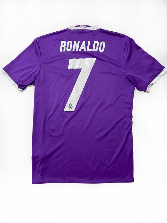 cristiano-ronaldo-lila-trikot-2017-rückseite
