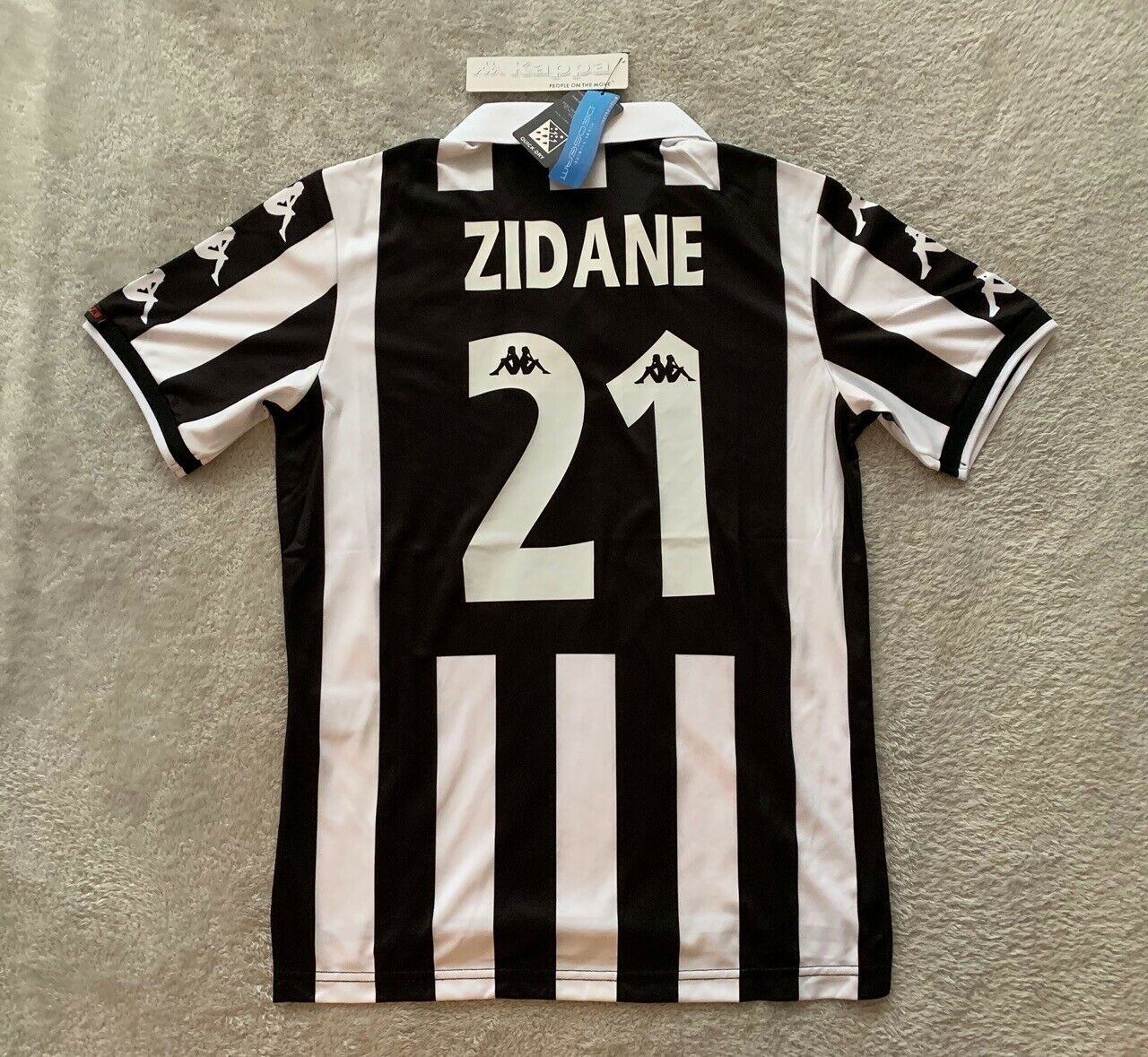 Juventus 1999/00 Heimtrikot Kurzarm - Limitierte Auflage Sammlerstück | Zinedine Zidane #21