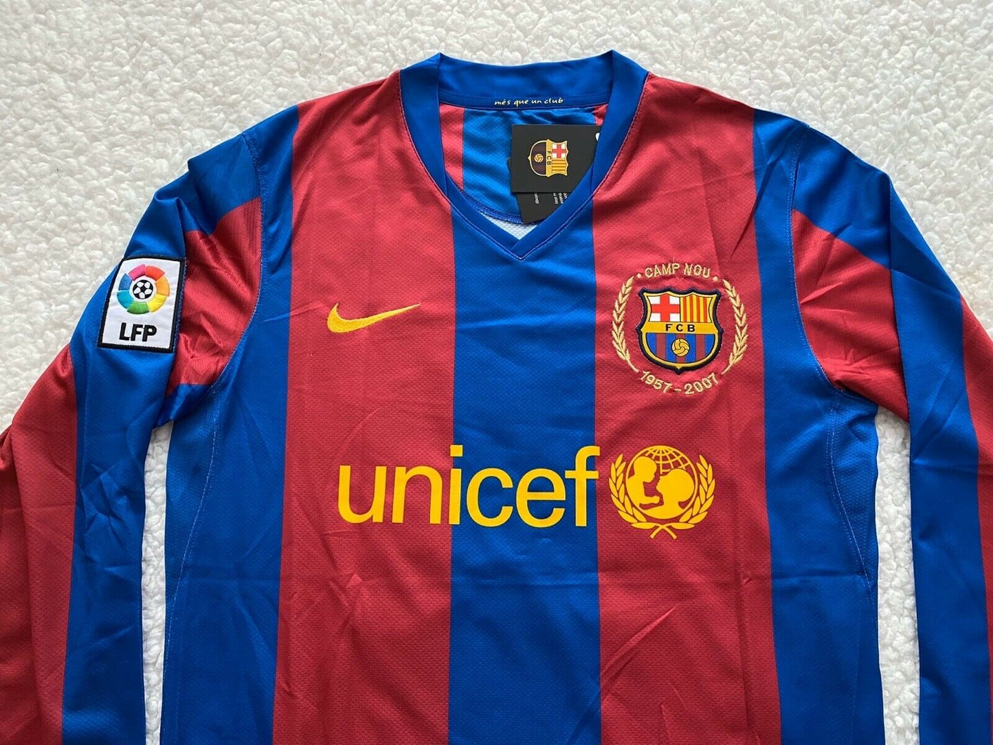 fc-barcelona-trikot-ronaldinho-nummer-10-detail